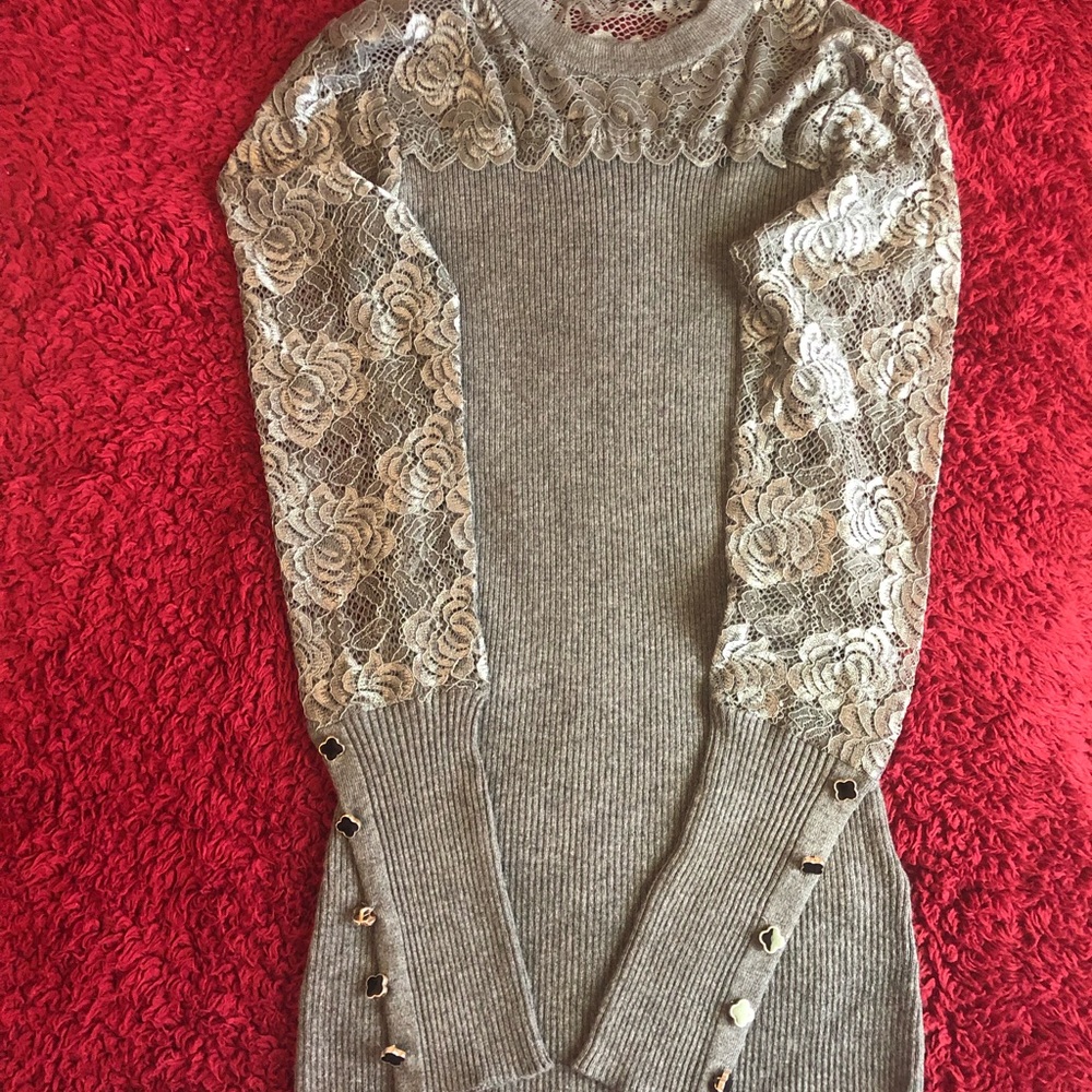 Venus Elegant gray top.